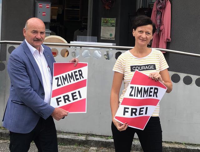 Volkshilfe Perg-Vorsitzende Sabine Schatz und ihr Stellvertreter Karl Weilig.