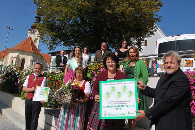 Die Auszeichnung "Die Flora" als schönstes Gebirgsdorf 2020 wurde nun offiziell dem Ort Strallegg verliehen.