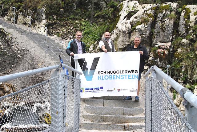 Auf der bayerischen Seite der Brücke: Die Bgm. Reinhard Flörl und Sepp Loferer und TVB-Obmann Gerd Erharter.