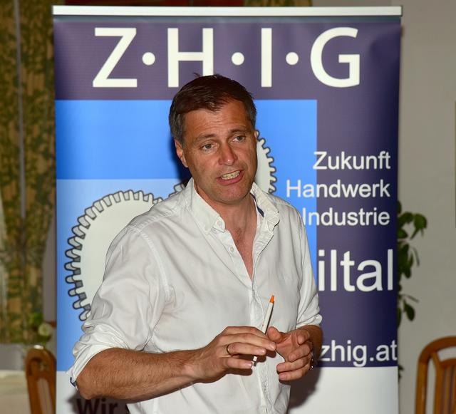 Handwerks-Obmann Rainer Holz: "Es liegt ausschliesslich an uns, rechtzeitig genügend Fachkräfte für die Zukunft auszubilden." | Foto: Jost