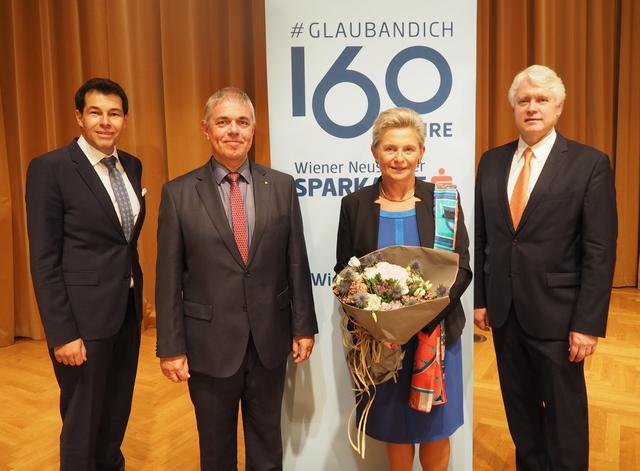 V.l: VDir Mag. (FH) Christian Spitzer Vizepräs. Univ. Prof. Dr. Christian Grafl, Präsidentin Mag. Andrea Klemm,
VDir. Dr. Klaus Lehner.
