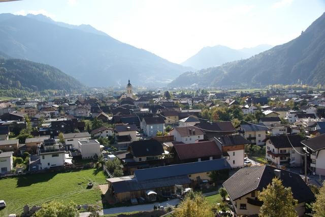 In der Gemeinde Zams (im Bild´) gibt mit 13 Corona-Infizierten momentan die meisten "aktiv Positiven".
