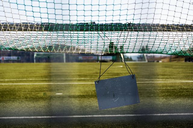 Fußballspiele wurden zur Sicherheit verschoben.
