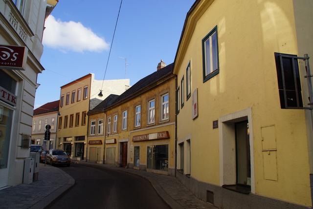 Die Altgasse würde sich als Begegnungszone anbieten. Aber: Fehlt eine solche in Hietzing wirklich?  | Foto: Alois Fischer