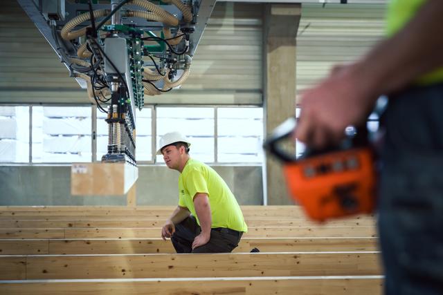 Jugendliche lernen die Berufe Holz-, Metall-, Elektrotechnik, Mechatronik, Industriekaufmann, Bautechnischer Zeichner. | Foto: Hasslacher Gruppe