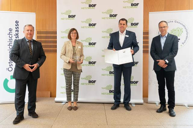 Wolgang Reiger, Gerlinde Sieghartsleitner, Albert Gamper und Johann Kohlbacher bei der Preisverleihung bei Miele.