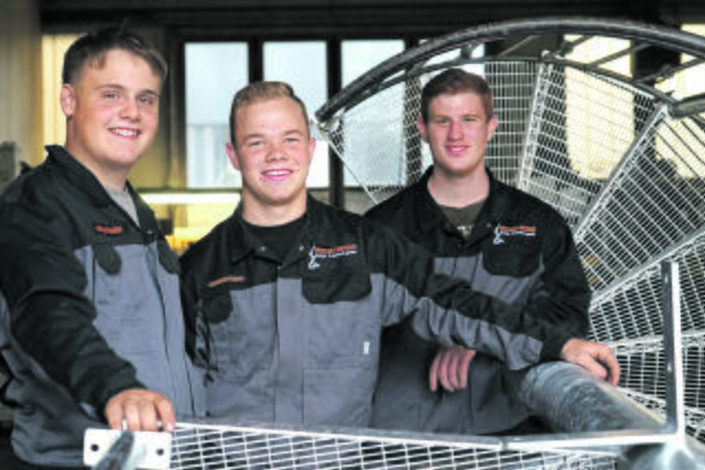 Niklas Fuchs, Alexander Schreiner und Julian Gatscher (v.l.) sind Lehrlinge bei der Wendl Metall Design & Technik GmbH.