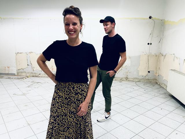 Idee aus dem Lockdown: Das Ehepaar Stella und Emanuel Rudas hat gemeinsam die "Leerstand Gallery" initiiert. | Foto: zVg