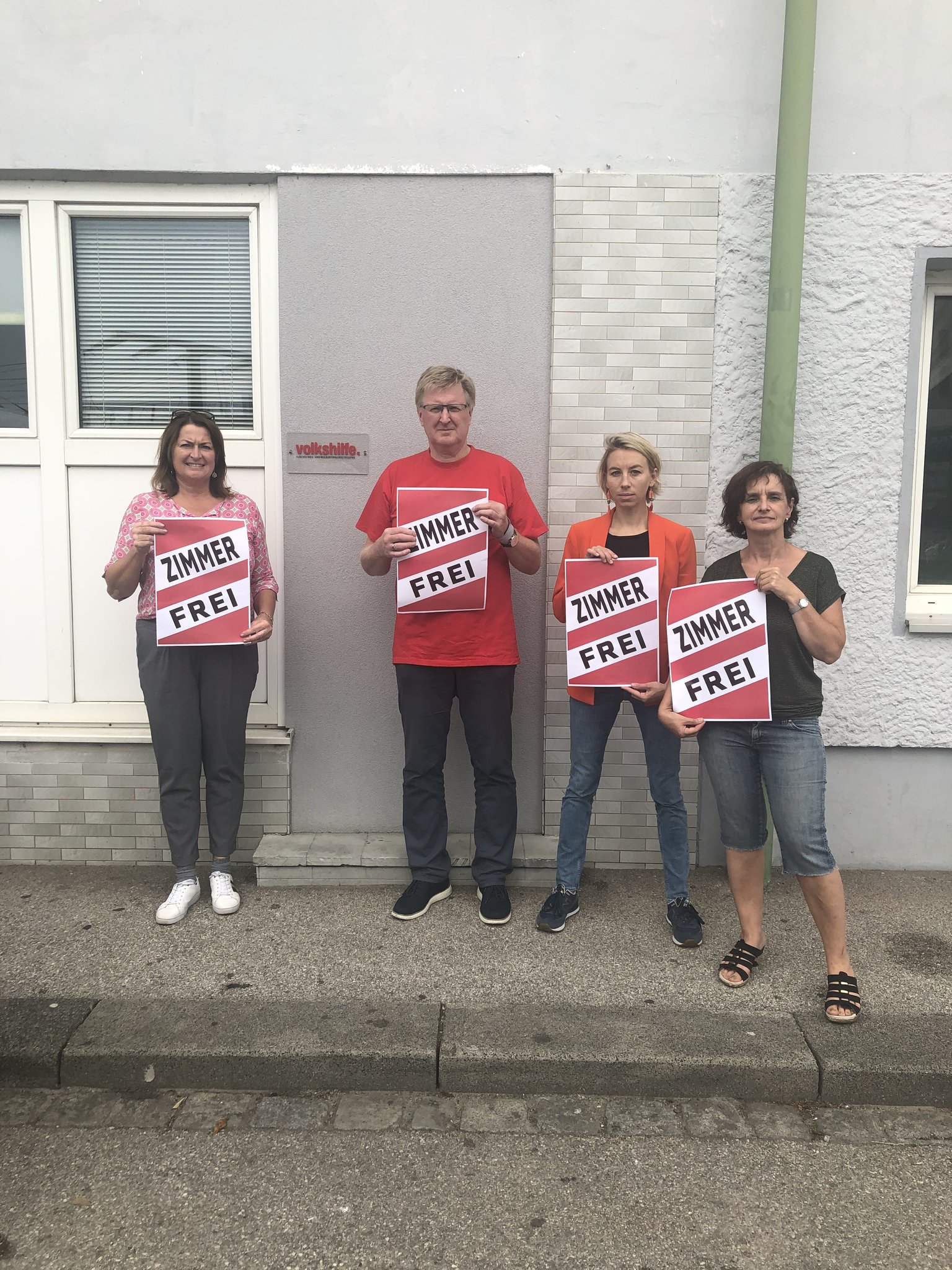 Volkshilfe WelsKirchdorf Flüchtlingsdrama Moira „Wir haben Zimmer