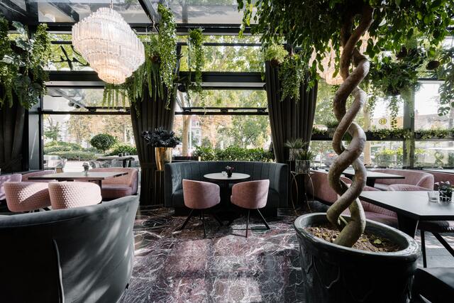 Einladend: Beliebt ist der Wintergarten, der zum Verweilen einlädt. | Foto: Joel Kernasenko