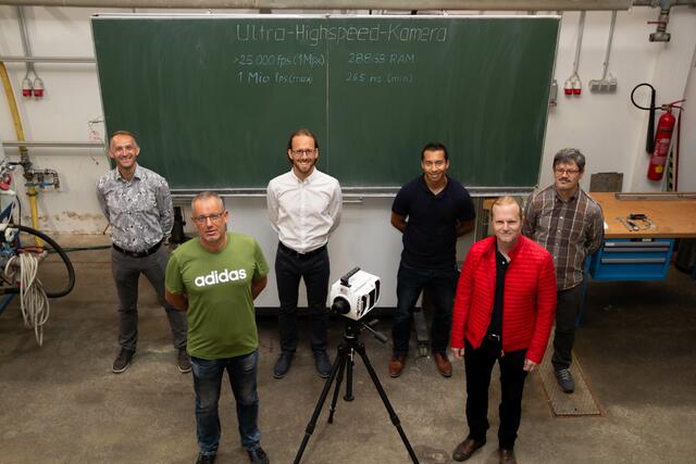 Das Team, das zukünftig mit der Kamera arbeiten wird: Christian Stöckl, Christian Heiss, Mario Peyha, Michael Denzel, Michael Prenner und Wolfgang Öfner (v.l.).