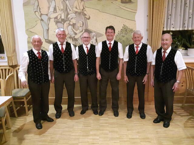 Der Vorstand wurde wiedergewählt: Ferdinand Steinkellner, Günter Radl, Willi Fiechtl, Heinz Amschl, Karl Ruhs und Horst Frießnig (von links)
