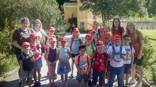 Ganze neun Wochen konnten die Palfinger-Kids das Ferienprogramm genießen. | Foto: Palfinger