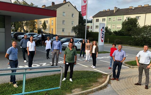 Vertreter von Weizer Firmen, Schulen und AMS trafen sich bei einem Pressegespräch im BFI Weiz um über die aktuelle Lage der Lehrlinge im Bezirk Weiz zu diskutieren.