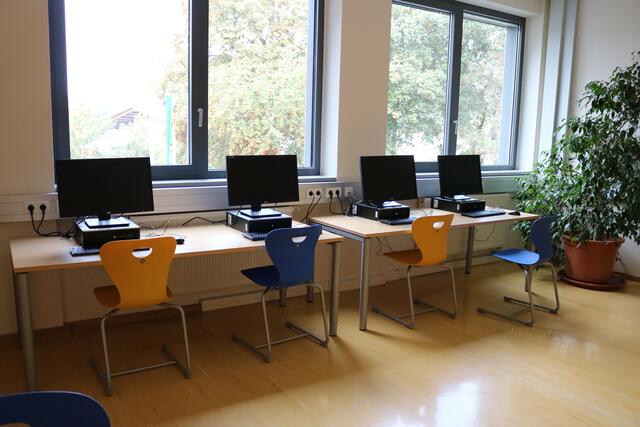 Neue EDV-Geräte sorgen für eine Spitzenqualität beim Arbeiten und beim Lernen.
