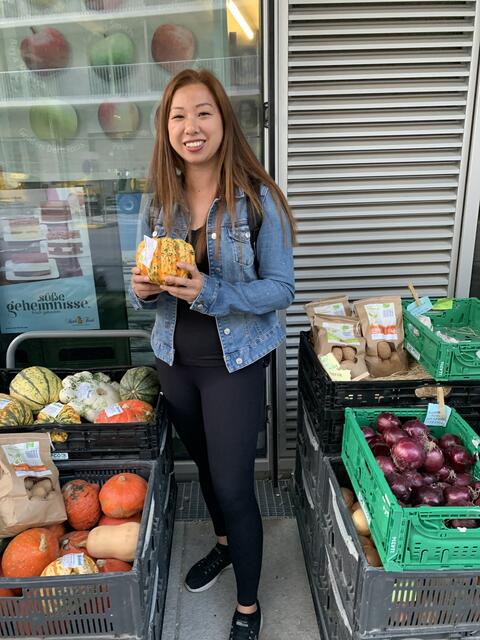 Jing Hu (NEOS) kauft selbst gerne auf Märkten ein.