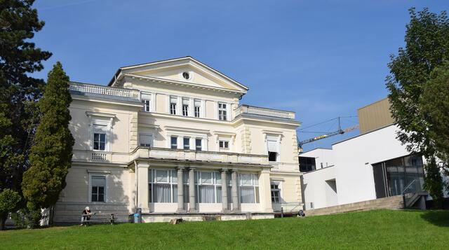 Bleibt äußerlich eine schmucke, denkmalgeschützte Villa, wird im kommenden Jahr aber auch im Inneren eine moderne Musikschule – der Altbau der LMS Gmunden.