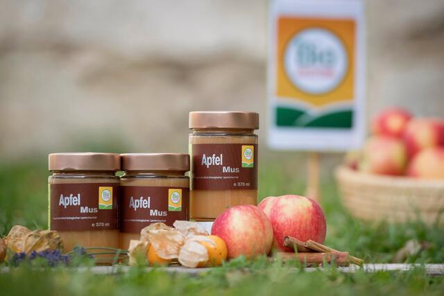 Immer mehr Menschen greifen zu regionaler Bio-Ware. Gekauft wird diese direkt ab Hof, im Handel oder immer öfter auch via Online-Shop. | Foto: Bio Austria/Sonja Fuchs