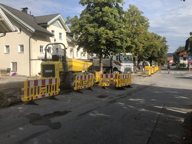 Im Untergmarkt wird bereits kräftig gearbeitet. Verkehrs- und Fußgängerflächen bekommen ein neues Eescheinungsbild.