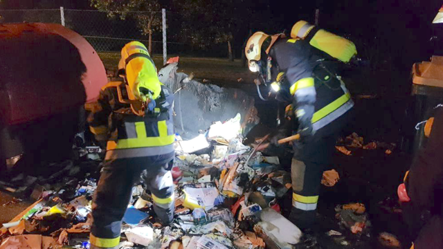 Gut ausgrüstet wurde der Brand gelöscht.