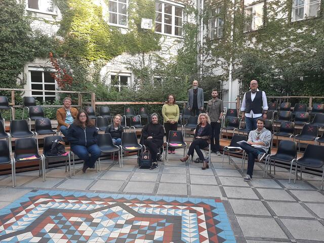 Pfarrer Markus Lintner, Martina Lichtenauer vom Haus der Jugend, Julia Hanzl, Clara Novak von der Mobilen Jugendarbeit, Stadträtin Teresa Voboril, Manfred Zentner, Martina Niederreiter vom WAGGON, Lukas Kölbl und Alexander Schindler von den Pfadfindern und Jugendstadtrat Stephan Schimanowa | Foto: privat