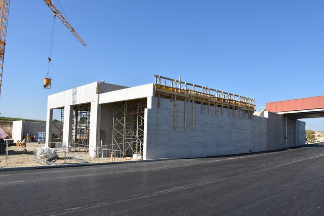 Bei Schöngrabern entsteht ein Stützpunkt der Straßenmeisterei. | Foto: Goll
