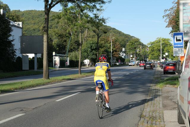 Brauchen die Autos tatsächlich vier Spuren an der Wiener Straße?  | Foto: Ericson