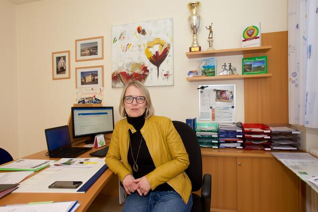 Bislang profitierte Evelyn Artner (ÖVP) vom Verrat an Wolf. Sie wurde Bürgermeisterin in Schwarzau am Steinfeld, hat aber keinen entscheidungsfähigen Gemeinderat hinter ihr vereint.