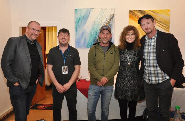 Großartige Musiker: Chris Stout, Shane McGowan, Leonhard Barry, Cathie Ryan und John Doyle