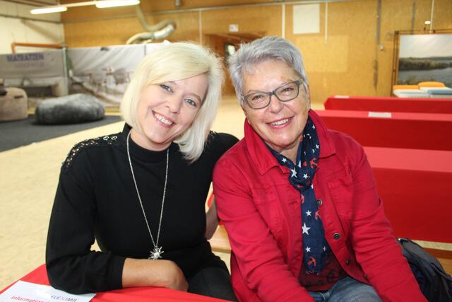 Stadträtin Ina Hobel und Rosa Hobel (von links)