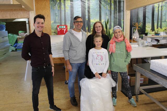 Thomas Bretis mit Christof, Judith, Anita und Miriam Unterluggauer (von links)