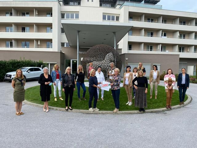 Rund 20 Vertreterinnen von Frau in der Wirtschaft trafen sich zwei Tage lang im Hotel NOVA.