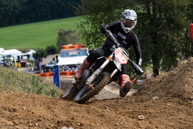Johannes Klein aus Steyr geht in Hochneukirchen als Gesamtführender ins Rennen.  | Foto: crossnews.at