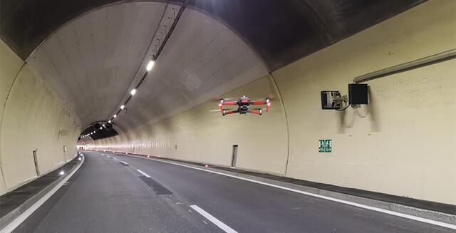 Die Landecker Feuerwehr übte im Pianner- und Quadratscher Tunnel die vielfältigen Einsatzmöglichkeiten einer Drohne.