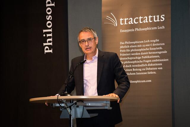Kultur- und Medienwissenschaftler Roberto Simanowski (Bild) nahm den Tractatus 2020 im sport.park.lech vor kleinem Publikum entgegen.