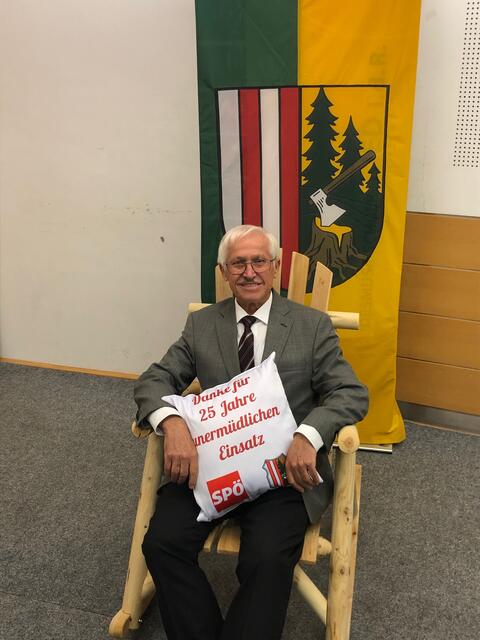 Bürgermeister außer Dienst Ernst Rabl (SPÖ).