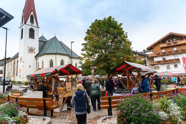 Die Seefelder Markttage bieten die perfekte Gelegenheit, sich vom herbstlichen Flair Seefelds verzaubern zu lassen.