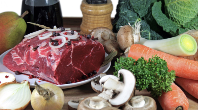 Wildfleisch kann bei der örtlichen Jägerschaft bestellt werden. | Foto: senoldo/Fotolia