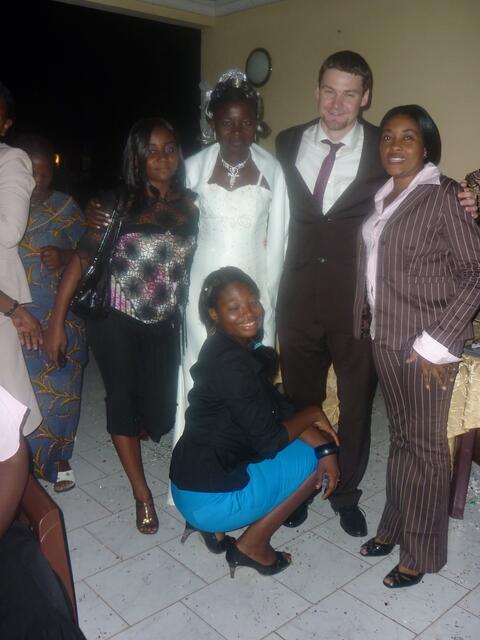 Mayi Mayala hat ihren Lebensgefährten Siegfried Hackl in ihrer Heimat Kinshasa kennengelernt. | Foto: Mayi Mayala