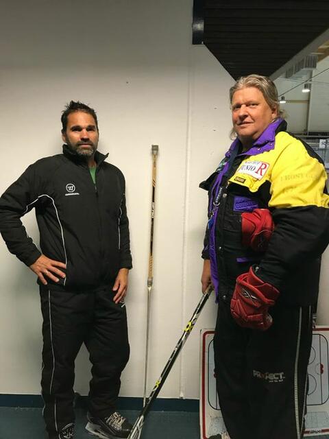 Der Obmann der Traunsee Sharks Thomas Schatzl mit dem neuen Trainer Manfred Mühllechner aus Salzburg für das KM1 Team.