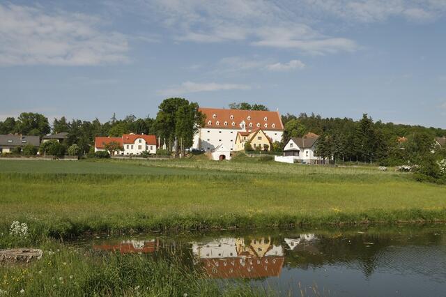 Schön im Grünen gelegen: Der Schüttkasten, das Kunst und Kultur Seminarhotel Geras