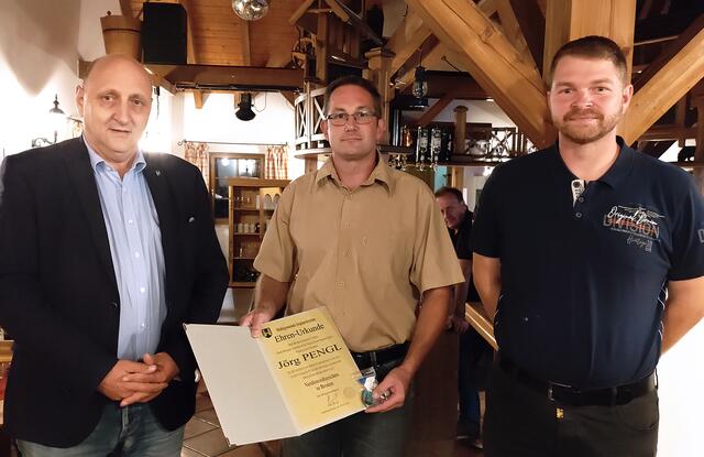 Vizebürgermeister Gerald Höchtel, Jörg Pengl und Stefan Dangl jun.