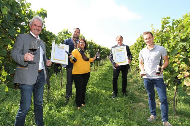 Karl Wilfing, Winzer Andreas und Sandra Urban, Leo Wunderer und Roman Strobl.