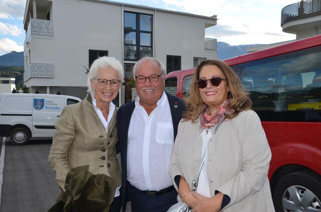 Kornelia Maag-Hohl, Gemeinderat Josef Obweger mit in Ines