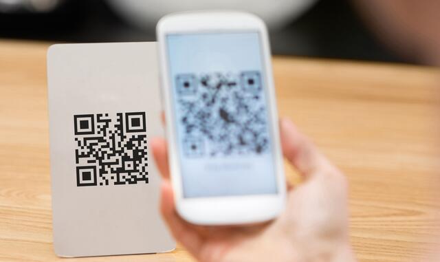 Ein individueller QR-Code kann auf den Tischen zur Registrierung genutzt werden.