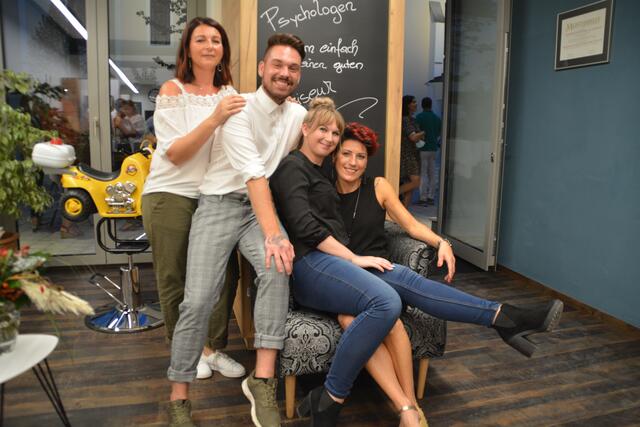 Claudia Künstle hat mit ihrem Team einen Friseursalon in Purgstall an der Erlauf eröffnet.