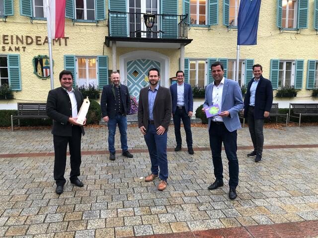 Bürgermeister Traunkirchen Christoph Schragl, Gemeindevorstand Altmünster Bernhard Moser, Vizebürgermeister Altmünster Martin Pelzer, Vizebürgermeister Traunkirchen Andreas Moser, Bürgermeister Gmunden Stefan Krapf; Vizebürgermeister Gmunden Wolfgang Schlair.