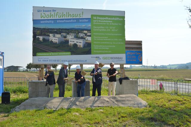Leistbares Wohnen in Wieselburg: Vor Kurzem erfolgte der Spatenstich für die neue Wohnhausanlage im Grünen am Brunnenfeld.