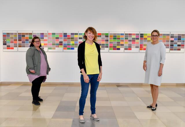 Anita König, seit 40 Jahren Bewohnerin des Franckviertels, Nicole Wagner, Projektkoordinatorin KOMM! sowie Doris Polzer, Geschäftsführerin von Proges. | Foto: Proges