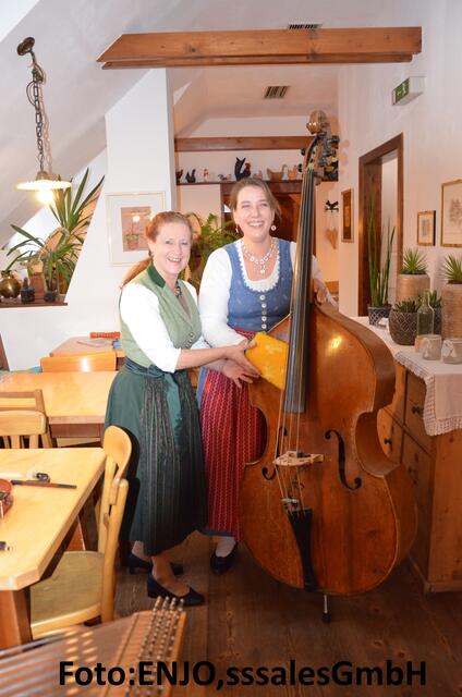 Gabriele Farnleitner-Bischof beschäftigt sich nicht nur mit dem Thema Umweltschutz, sie ist auch leidenschaftliche Musikerin.